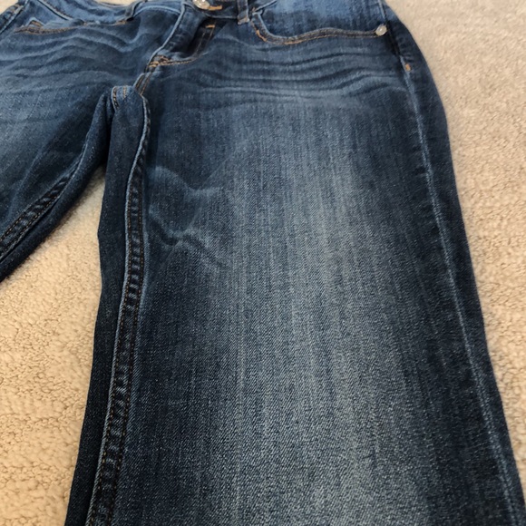 Vigoss Sz 28 Jagger Bootcut Jeans. Medium wash w/factory wiskering on front - Picture 3 of 11
